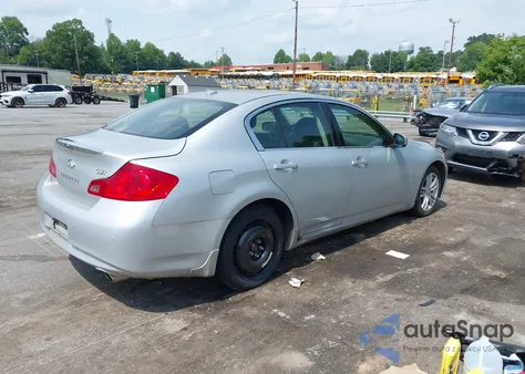2011 Infiniti G37X z USA, uszkodzony, nr VIN JN1CV6AR7BM355650